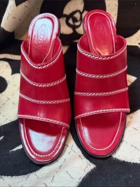 Tod’s Stitched Leather Heeled Mule Sandals